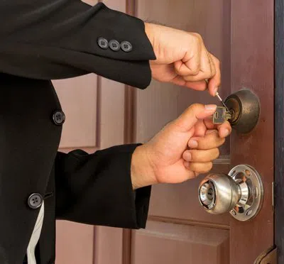 Fort Lauderdale Galaxy Locksmith Fort Lauderdale, FL 954-366-2128 Fort Lauderdale Galaxy Locksmith Fort Lauderdale, FL 954-366-2128 - zip-01